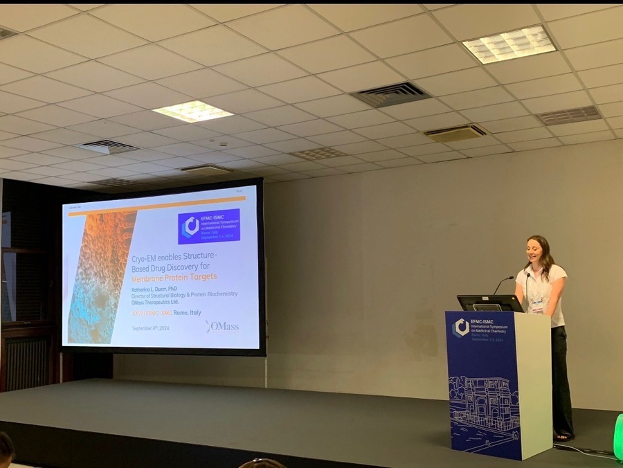 Katharina giving a talk at EFMC-ISMC XXVIII, Rome 2024